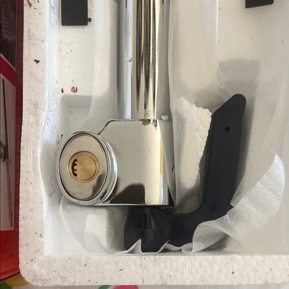 Silver Steering Wheel Lock - Picture 4 of 7